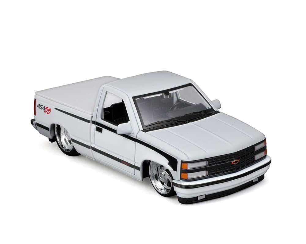 Maisto 1:24 1993 Chevrolet 454 SS Pickup Custom – White – Maisto Design – Mijo Exclusives